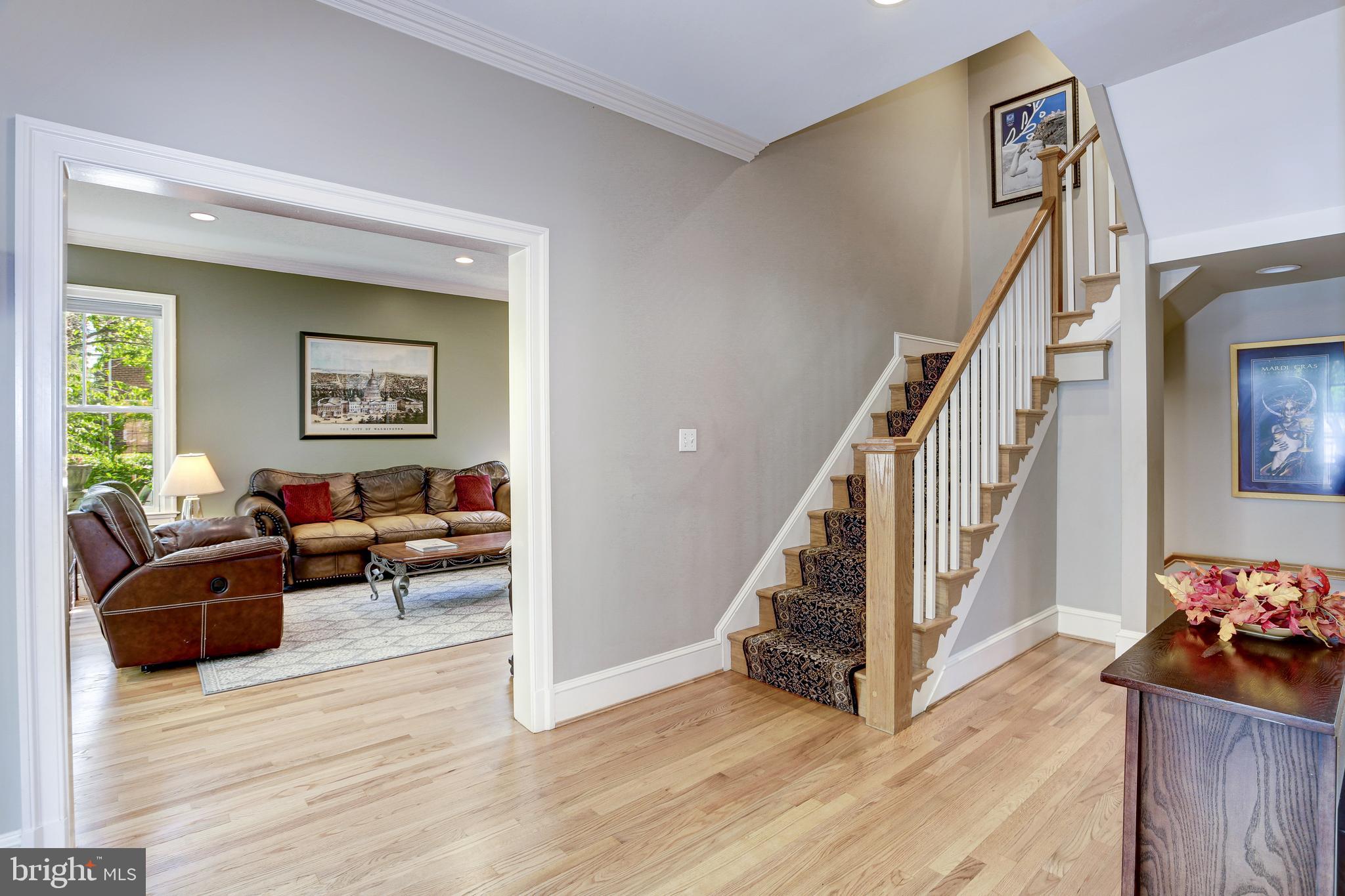 4200 Military Road Northwest Washington, DC 20015 - Photo 20 of 56 Foyer