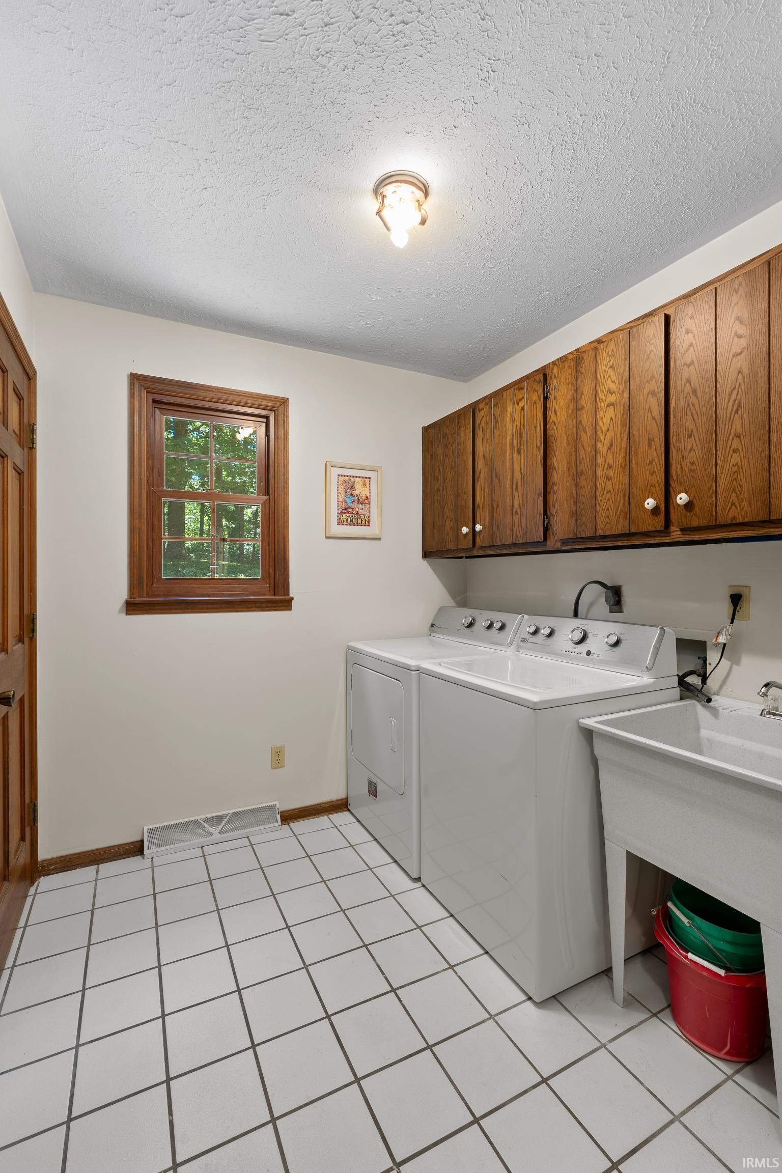 2012 Robb Road Warsaw, IN 46580 - Photo 26 of 42