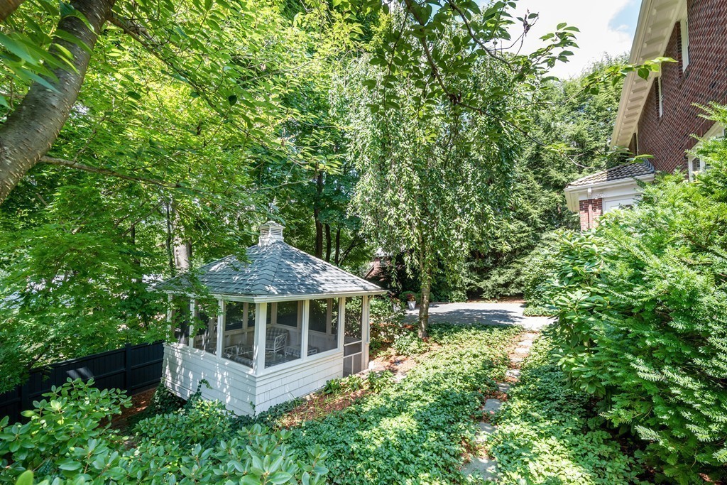 25 Manemet Road Newton, MA 02459 - Photo 19 of 25 Gallery Image 19