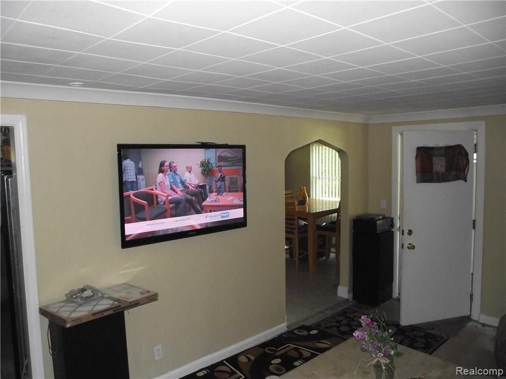 22515 Beech Road Southfield, MI 48033 - Photo 15 of 17 Beech & Forrer 017.jpg