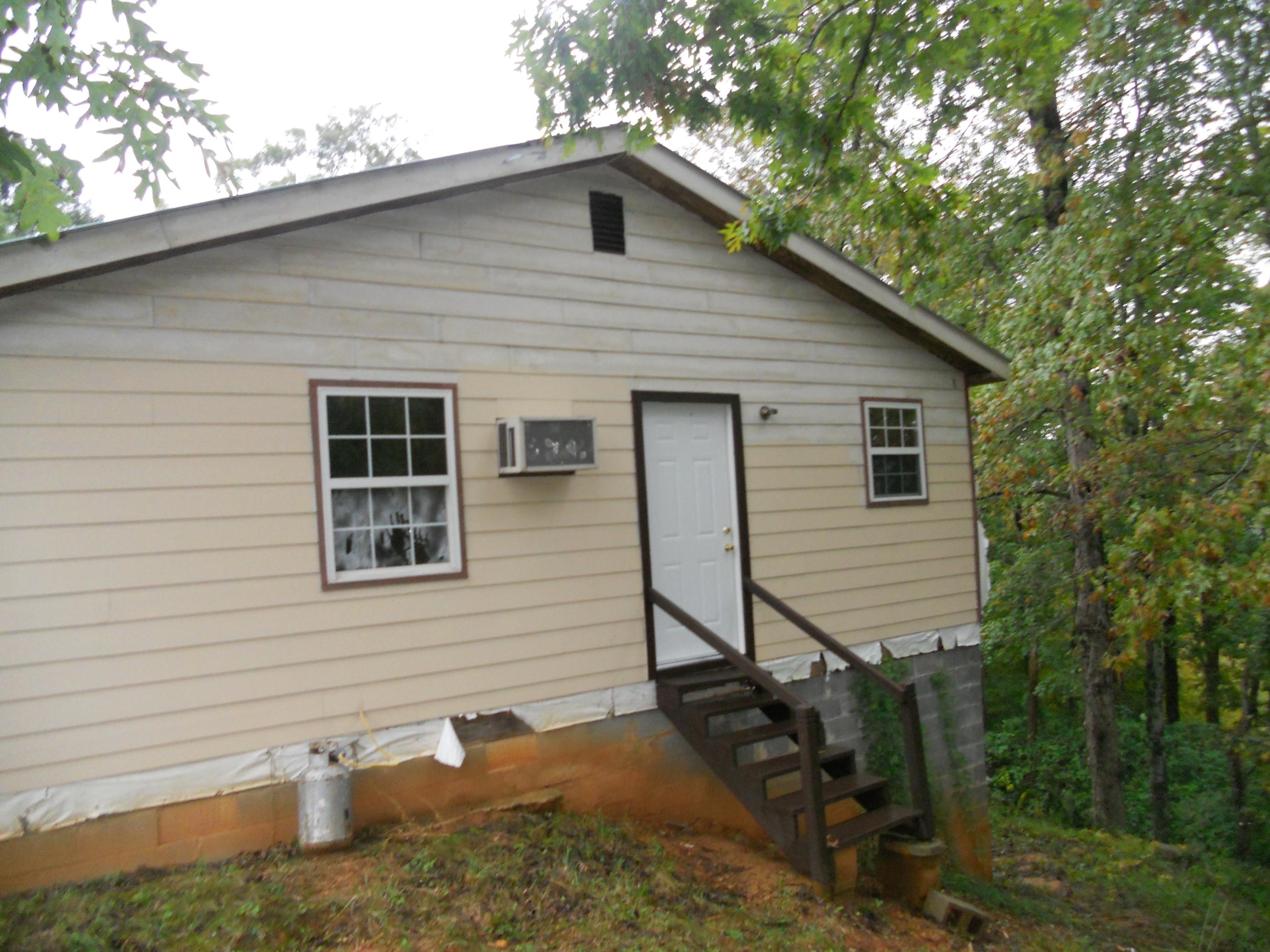 2504 Riverton Road Jamestown, TN 38556 - Photo 2 of 11 DSCN3302