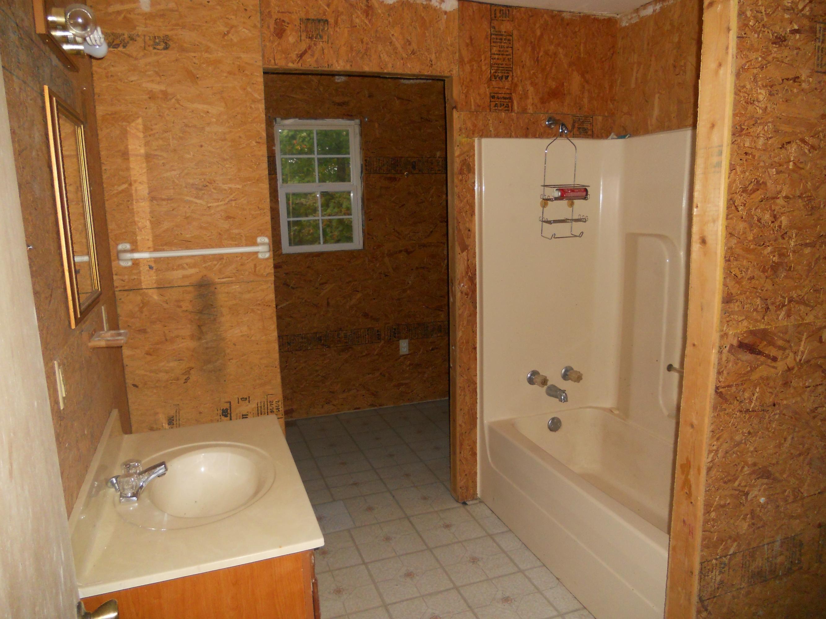 2504 Riverton Road Jamestown, TN 38556 - Photo 5 of 11 DSCN3306 - Copy