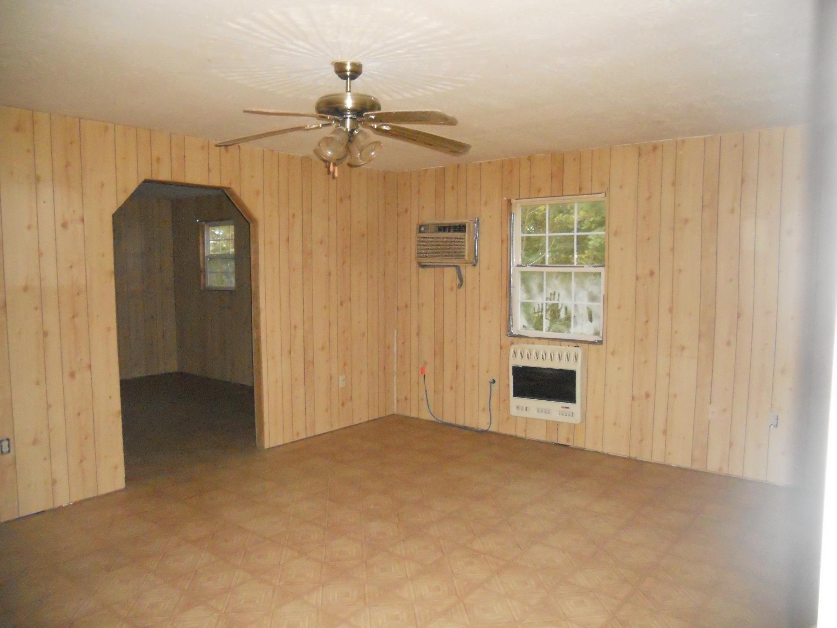 2504 Riverton Road Jamestown, TN 38556 - Photo 7 of 11 DSCN3307