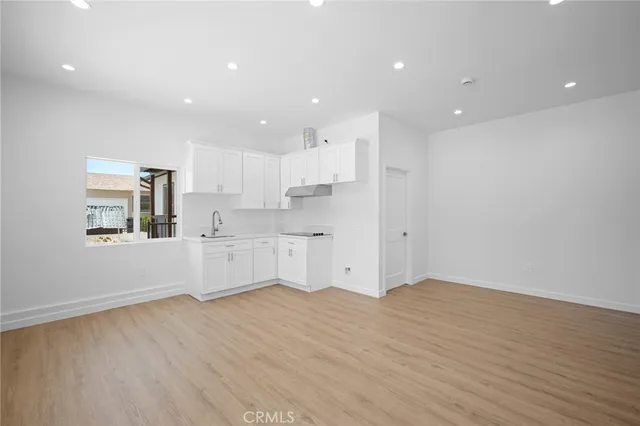 $1,700 | 10943 Nassau Avenue, Sunland, CA 91040