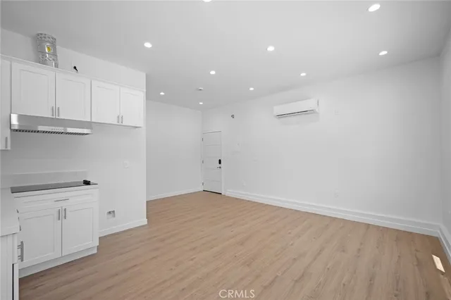 $1,700 | 10943 Nassau Avenue, Sunland, CA 91040