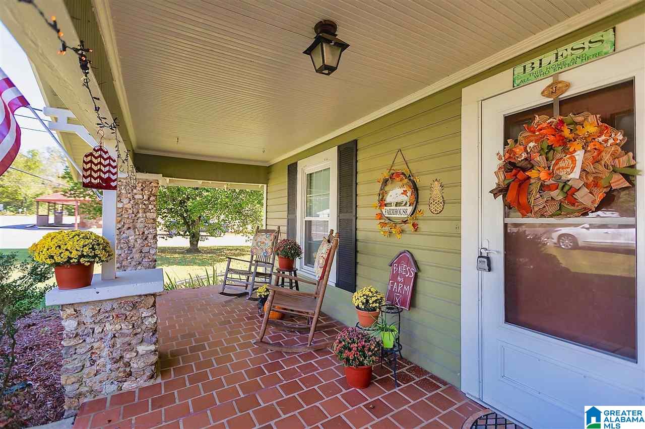489 Tarrant Road Gardendale, AL 35071 - Photo 4 of 34
