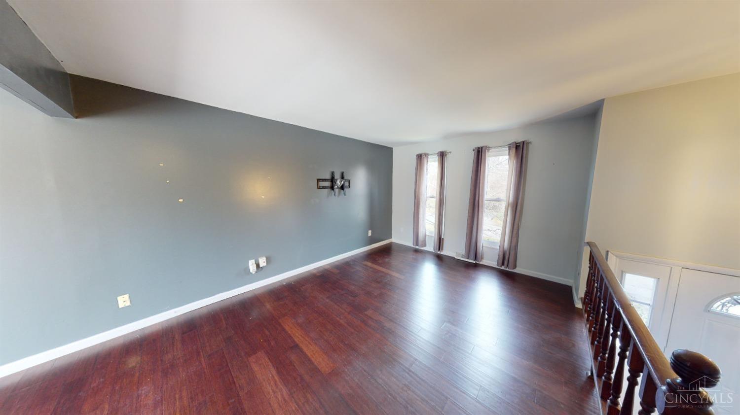 9002 Palomar Road Cincinnati, OH 45251 - Photo 2 of 18 Gallery Image 2