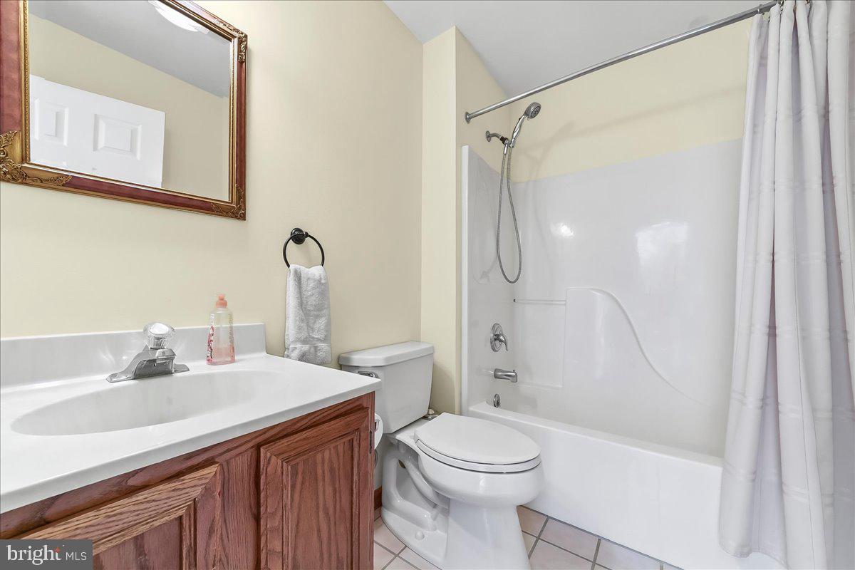 508 Ash Road Coatesville, PA 19320 - Photo 23 of 44 Second Full Bath