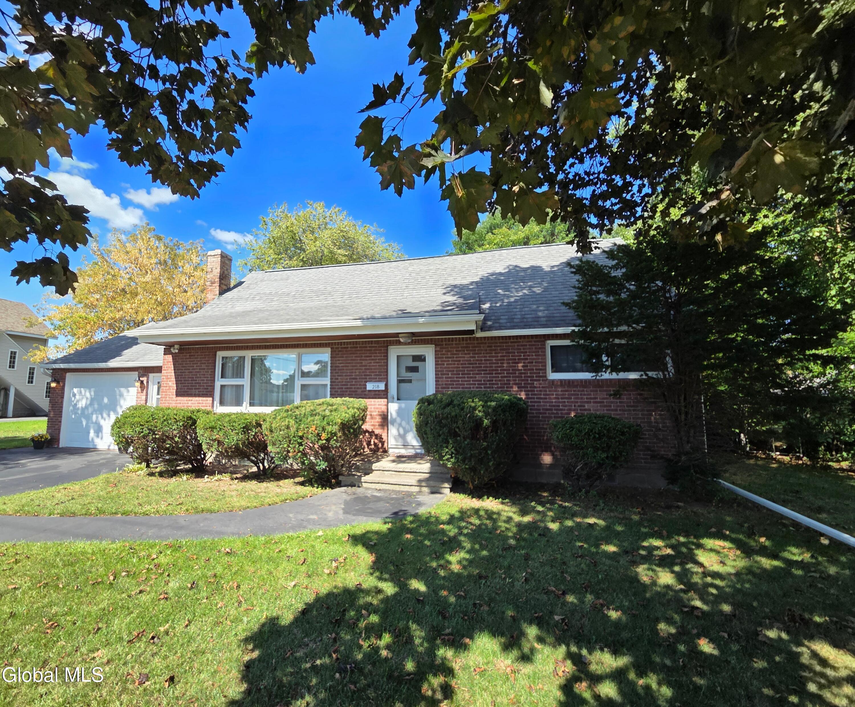 218 Mariaville Road Rotterdam, NY 12306 - Photo 2 of 31 20250908_142253