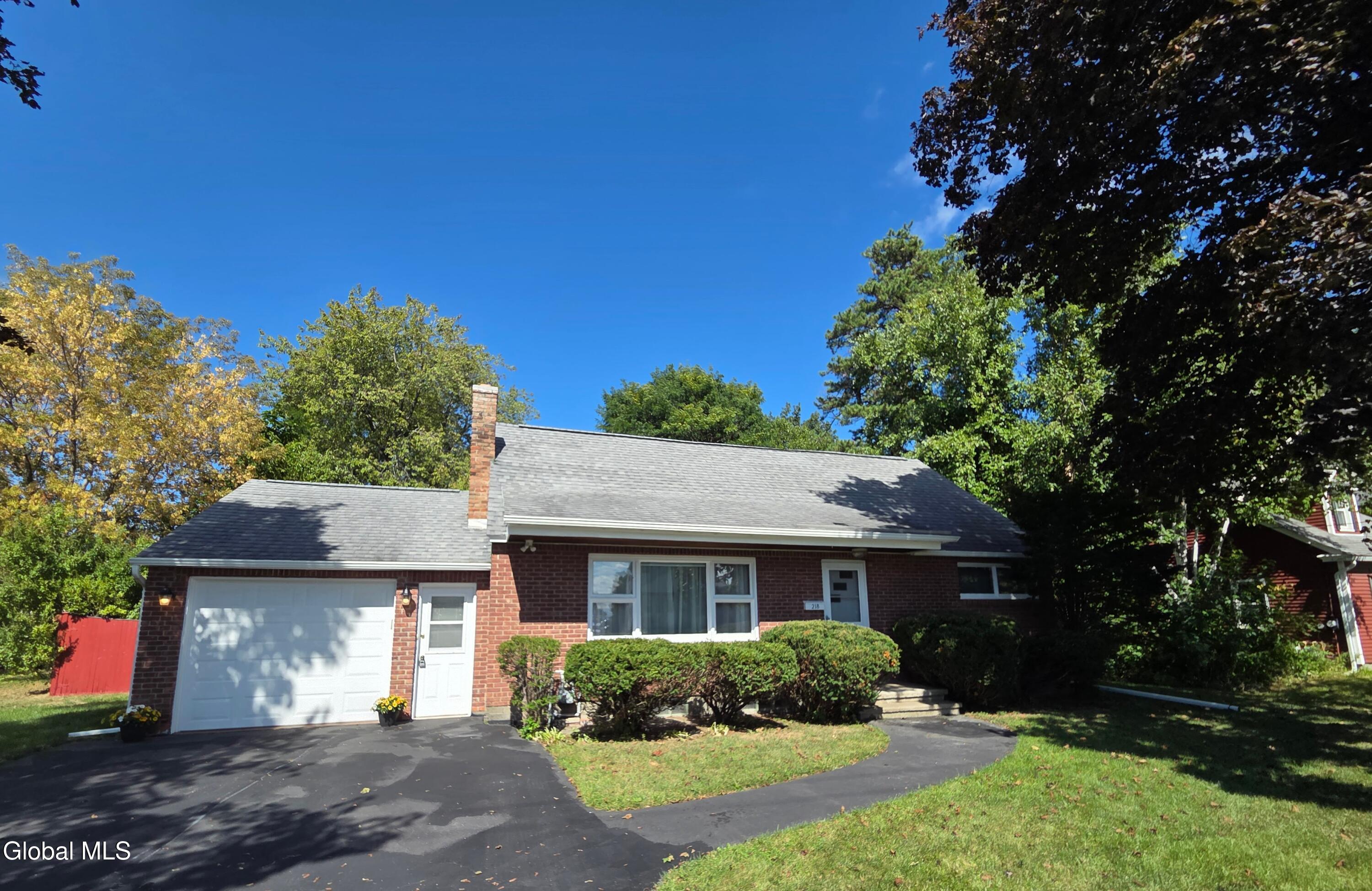 218 Mariaville Road Rotterdam, NY 12306 - Photo 3 of 31 20250908_142234