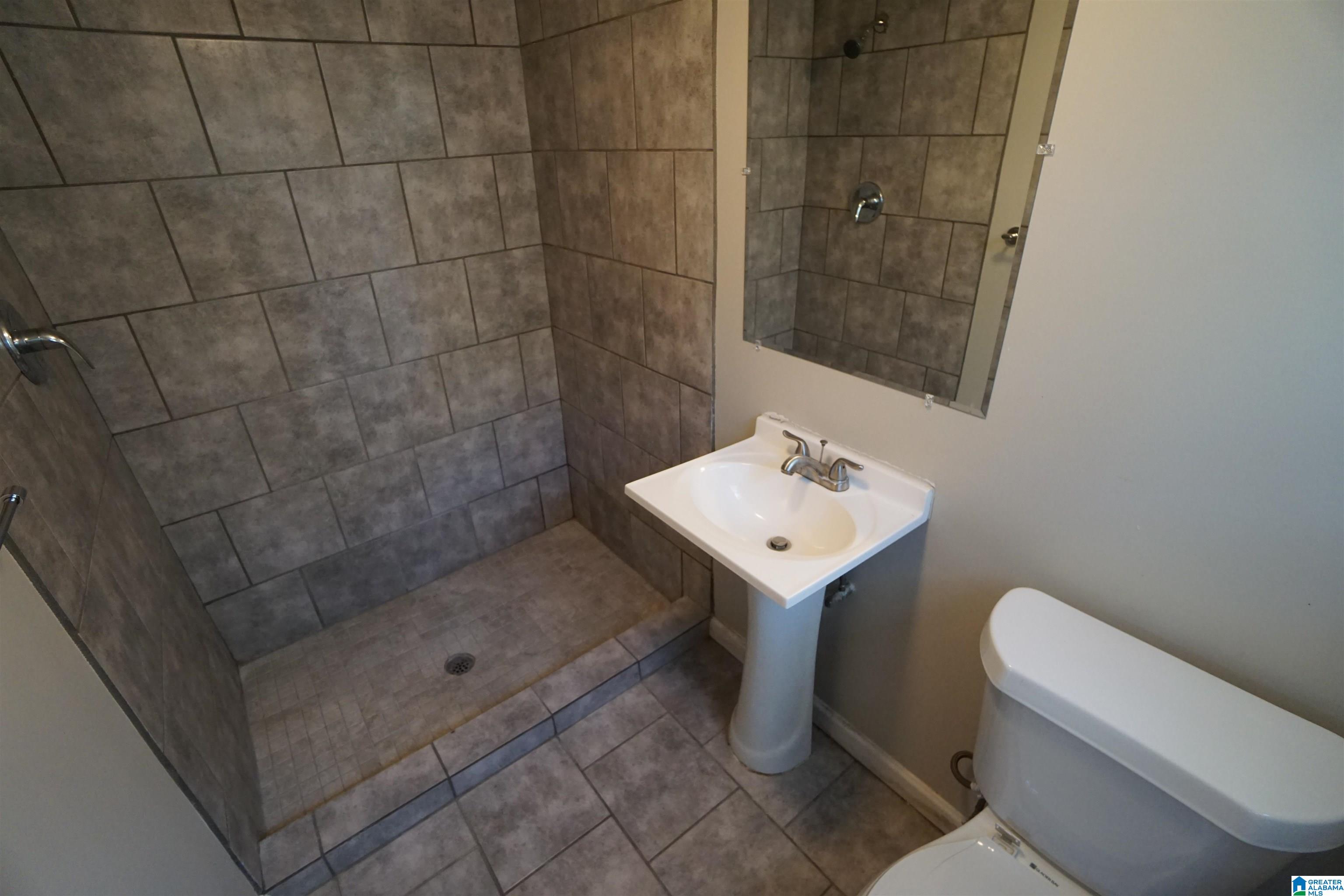 3309 Treehaven Circle Adamsville, AL 35005 - Photo 9 of 28