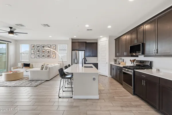 $460,000 | 2323 West Grenadine Road, Phoenix, AZ 85041