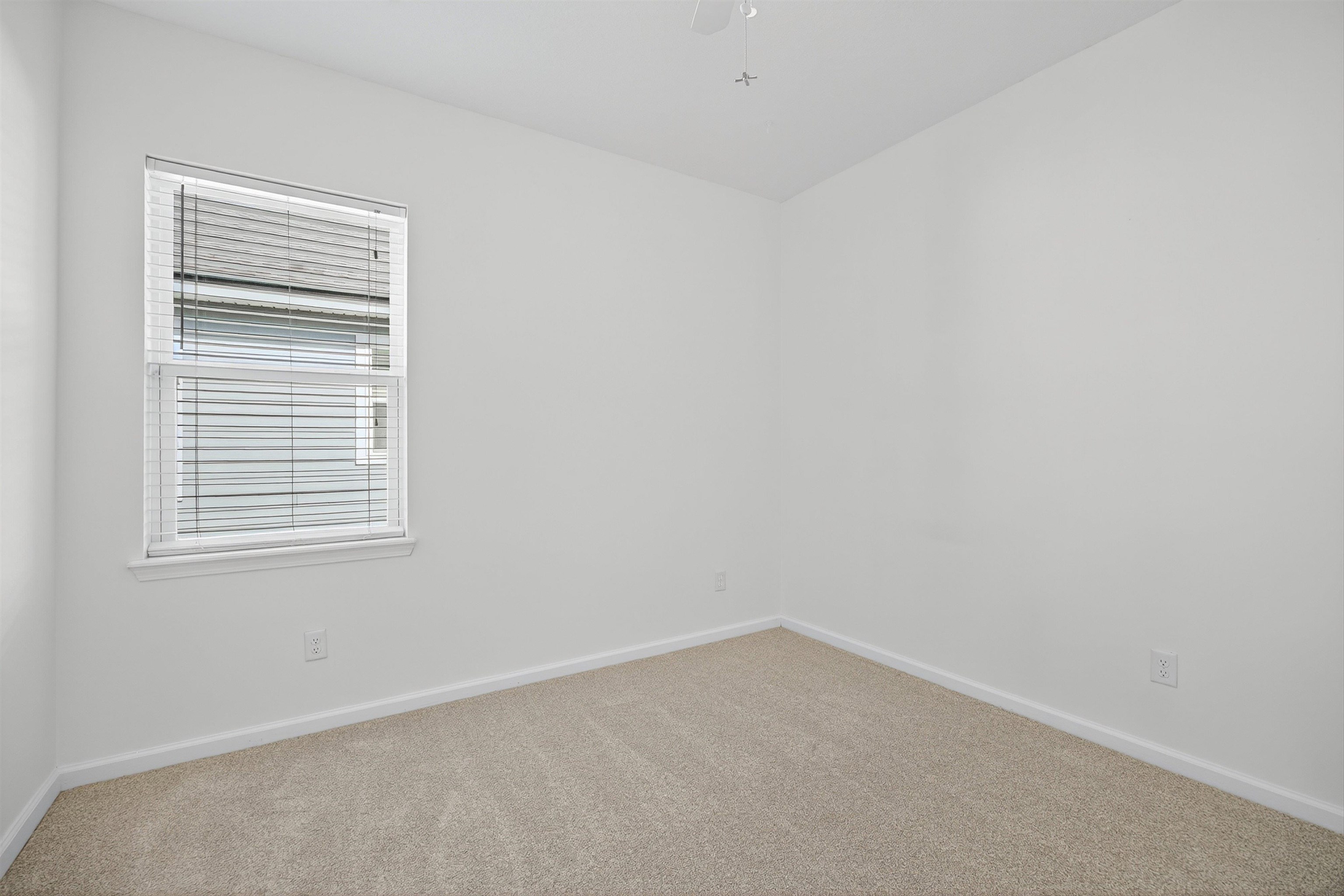 415 Balearics Drive St. Augustine, FL 32086 - Photo 21 of 30 an empty room with a window