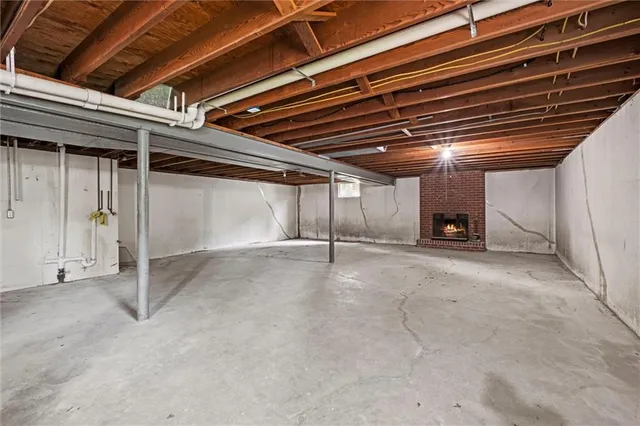 $279,900 | 6100 Englewood Avenue, Raytown, MO 64133