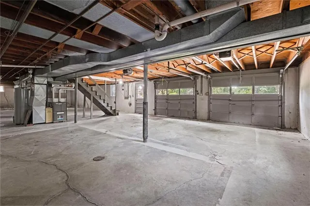 $279,900 | 6100 Englewood Avenue, Raytown, MO 64133