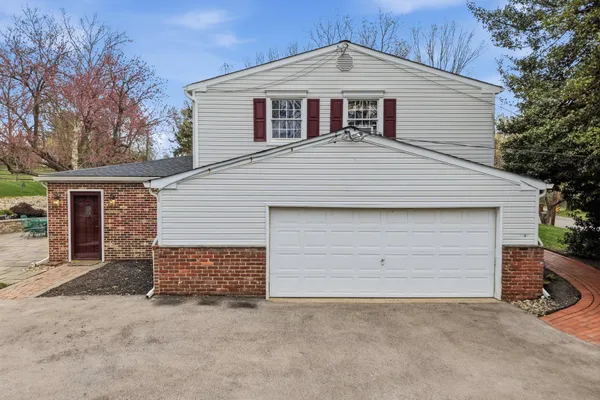 $699,900 | 1624 Dillon Road, Ambler, PA 19002