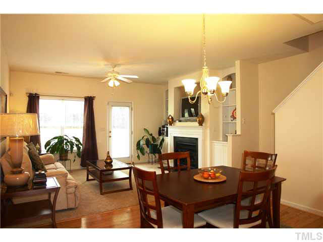2104 Metacomet Way Raleigh, NC 27604 - Photo 8 of 24