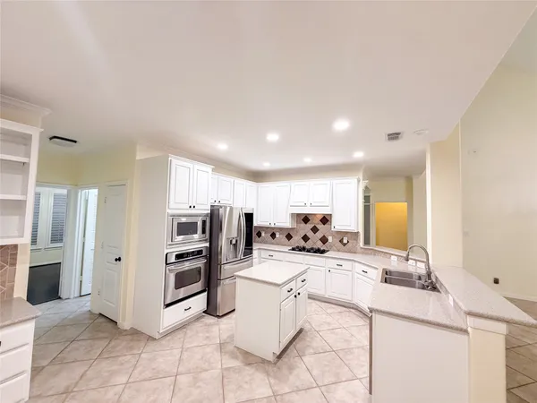 $4,500 | 79 West Shale Creek Circle, Spring, TX 77382