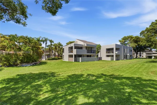 $315,000 | 13280 Southwest 88th Lane, Unit 103B, Miami, FL 33186