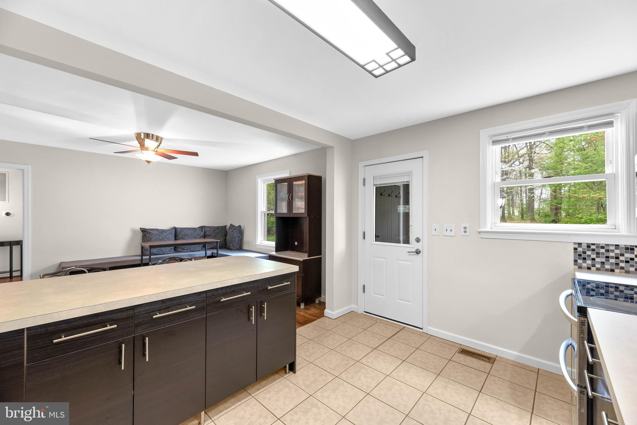 2816 Gillis Road Mount Airy, MD 21771 - Photo 15 of 52 Kitchen