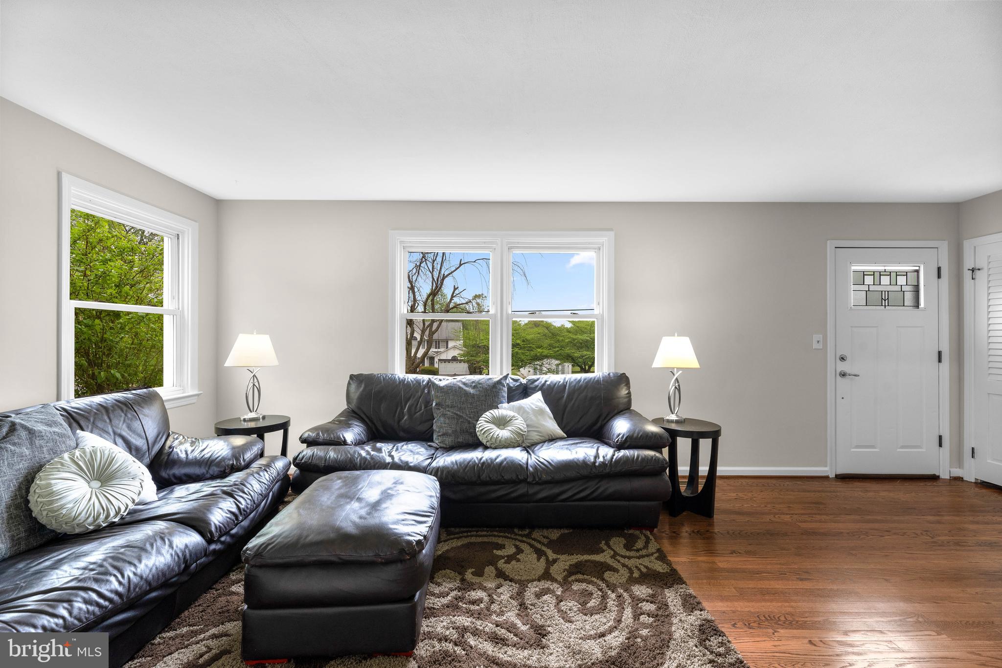 2816 Gillis Road Mount Airy, MD 21771 - Photo 7 of 52 Living Room