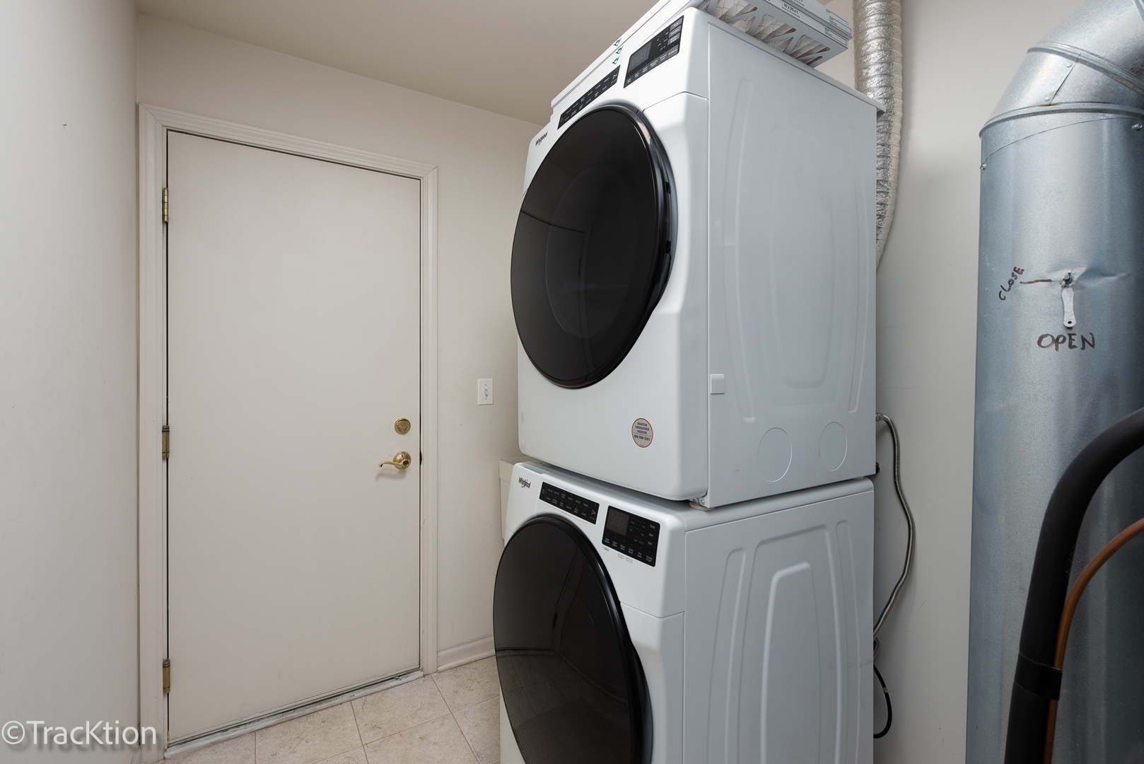 220 Brompton Lane, Unit A Sugar Grove, IL 60554 - Photo 18 of 19 a utility room with dryer and washer