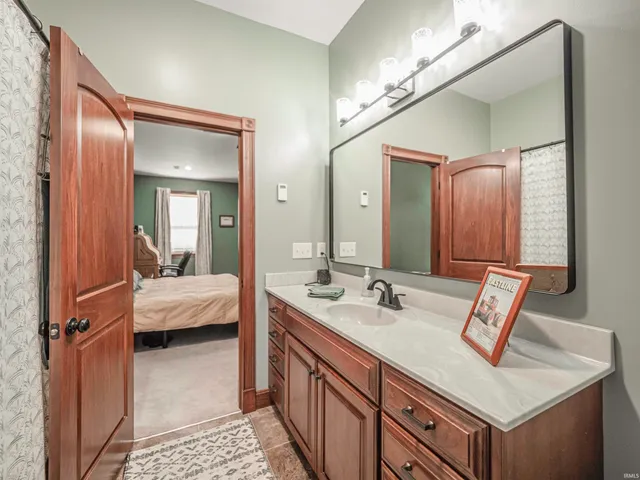 $399,500 | 10083 West 565 South, Owensville, IN 47665