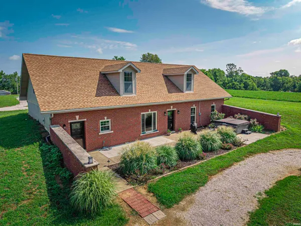 $384,500 | 10083 West 565 South, Owensville, IN 47665