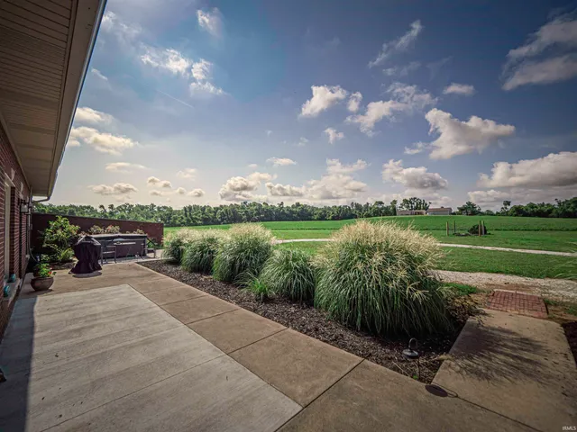 $399,500 | 10083 West 565 South, Owensville, IN 47665