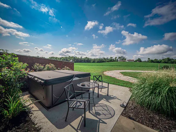 $384,500 | 10083 West 565 South, Owensville, IN 47665