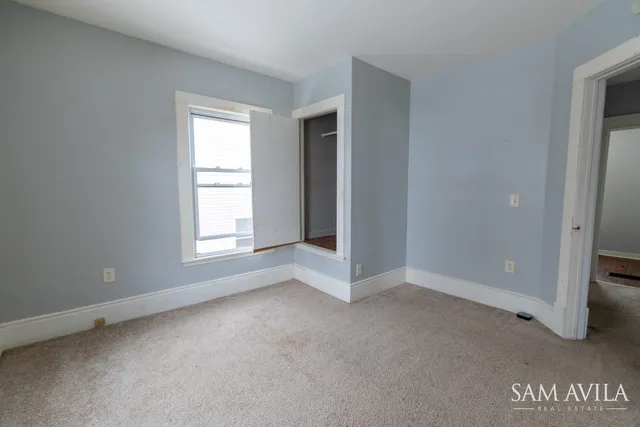 $218,900 | 452 Howard Street Southeast, Grand Rapids, MI 49507