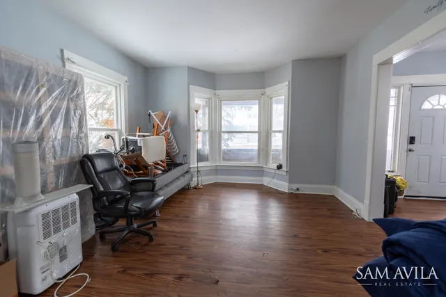 $218,900 | 452 Howard Street Southeast, Grand Rapids, MI 49507