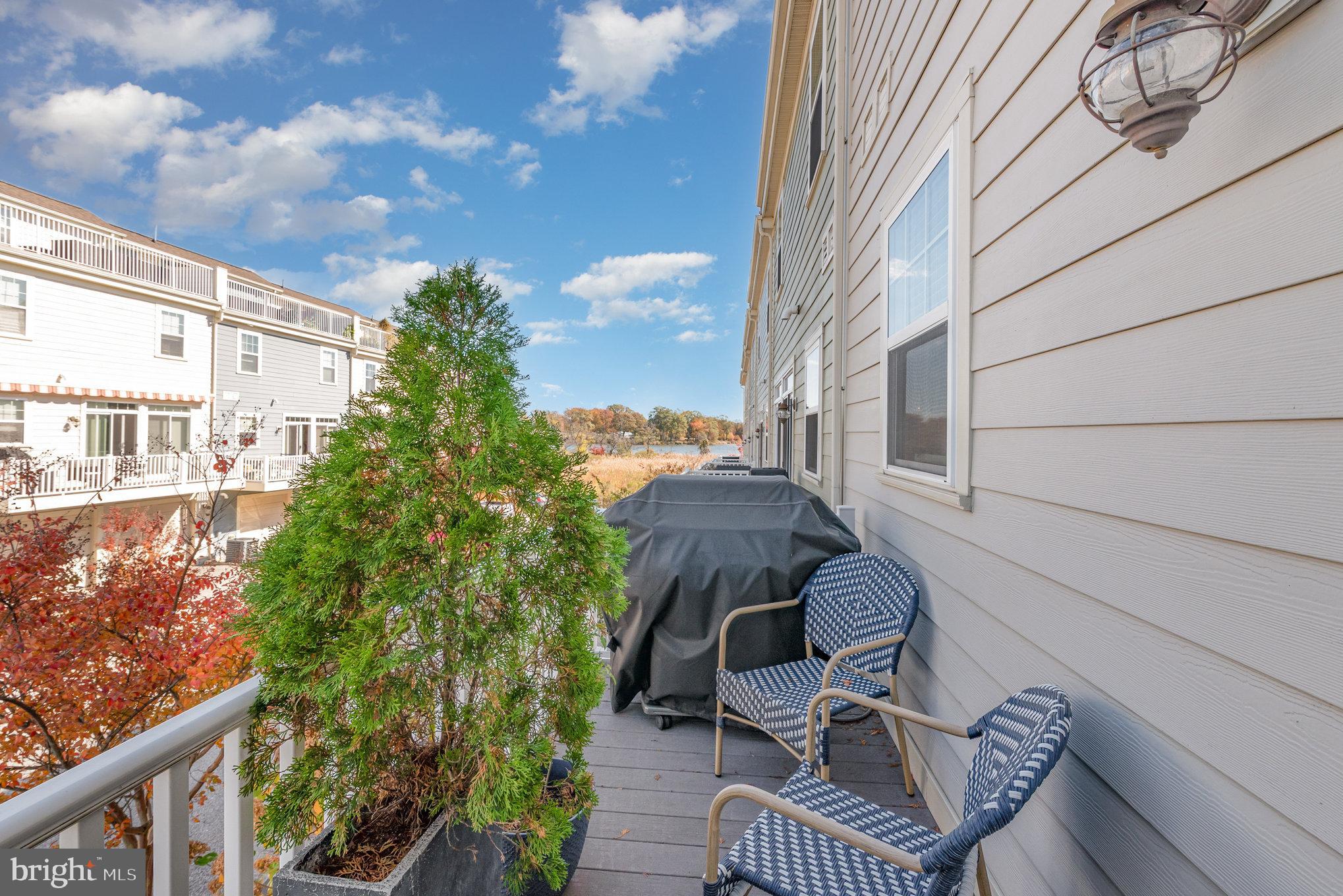 2069 Case Road Baltimore, MD 21222 - Photo 17 of 50 Deck off the Dining Room