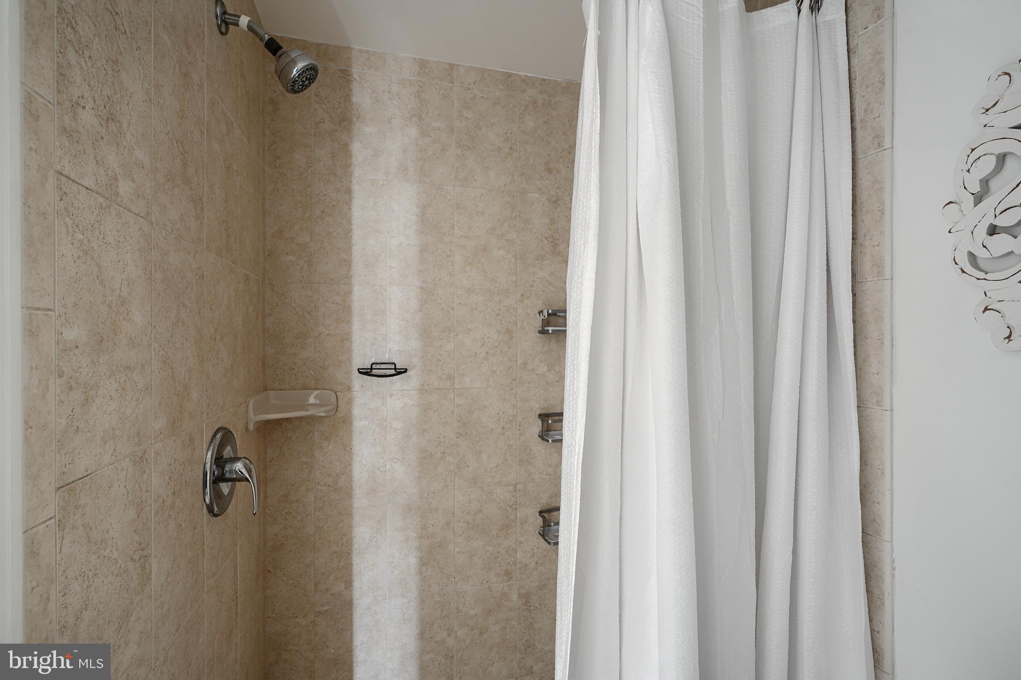 1600 Patapsco Street Baltimore, MD 21230 - Photo 25 of 40 a bathroom with a shower