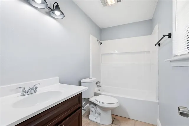 $180,000 | 1912 Williamsburg Drive, Laplace, LA 70068