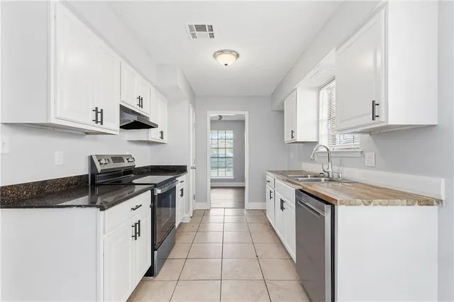 $180,000 | 1912 Williamsburg Drive, Laplace, LA 70068