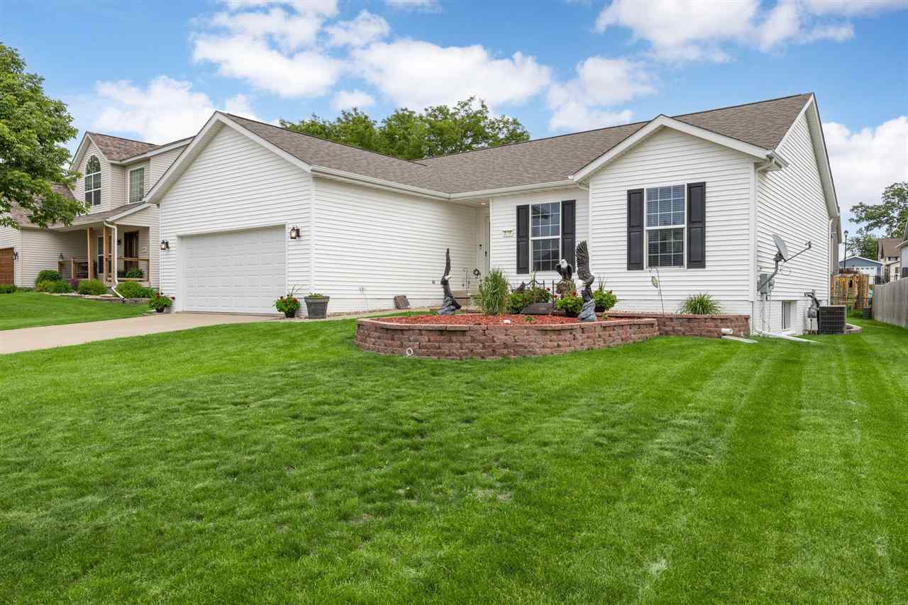 2095 Geode Street Marion, IA 52302 - Photo 2 of 29 Gallery Image 2
