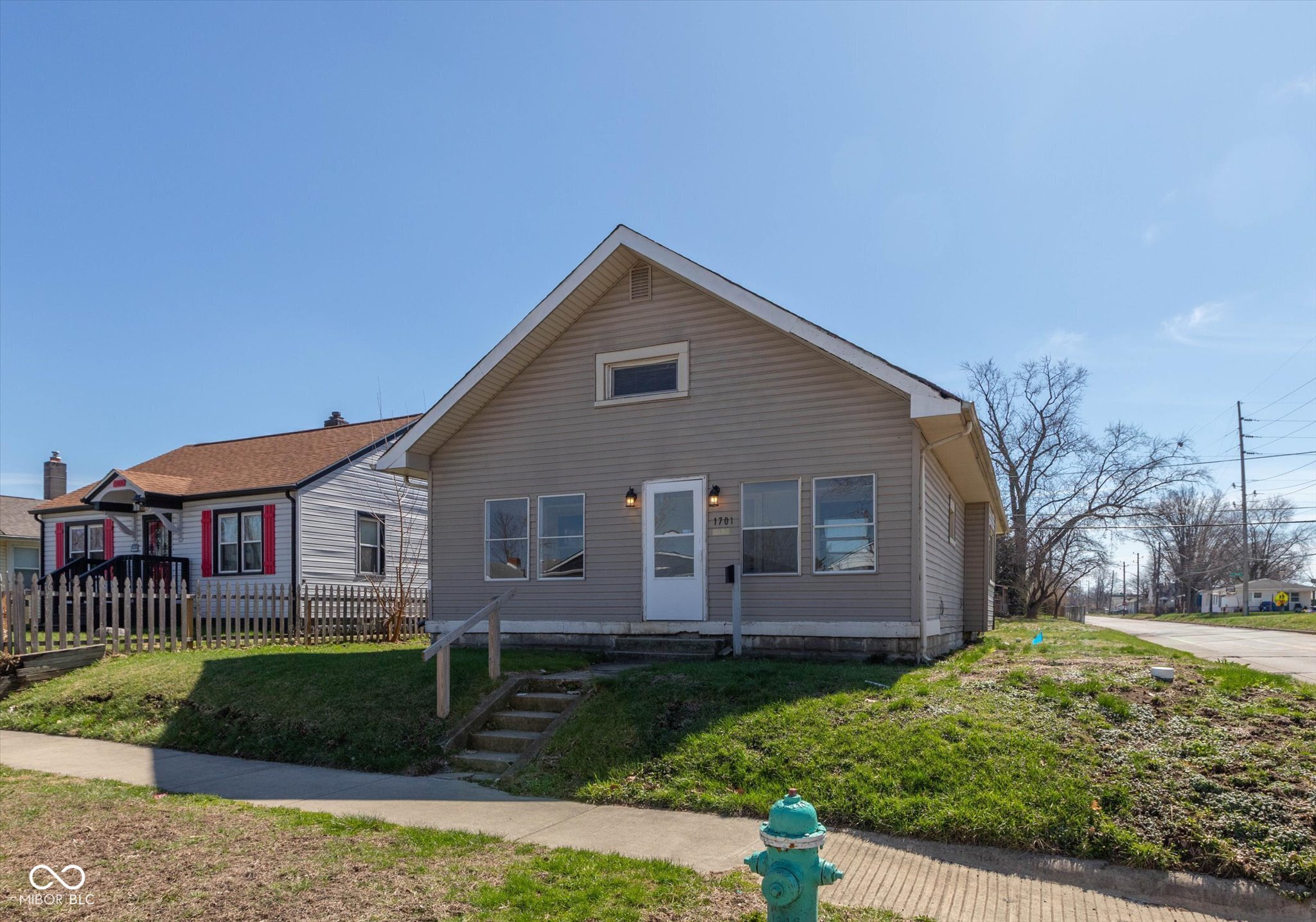 1701 East Kelly Street Indianapolis, IN 46203 - Photo 1 of 26