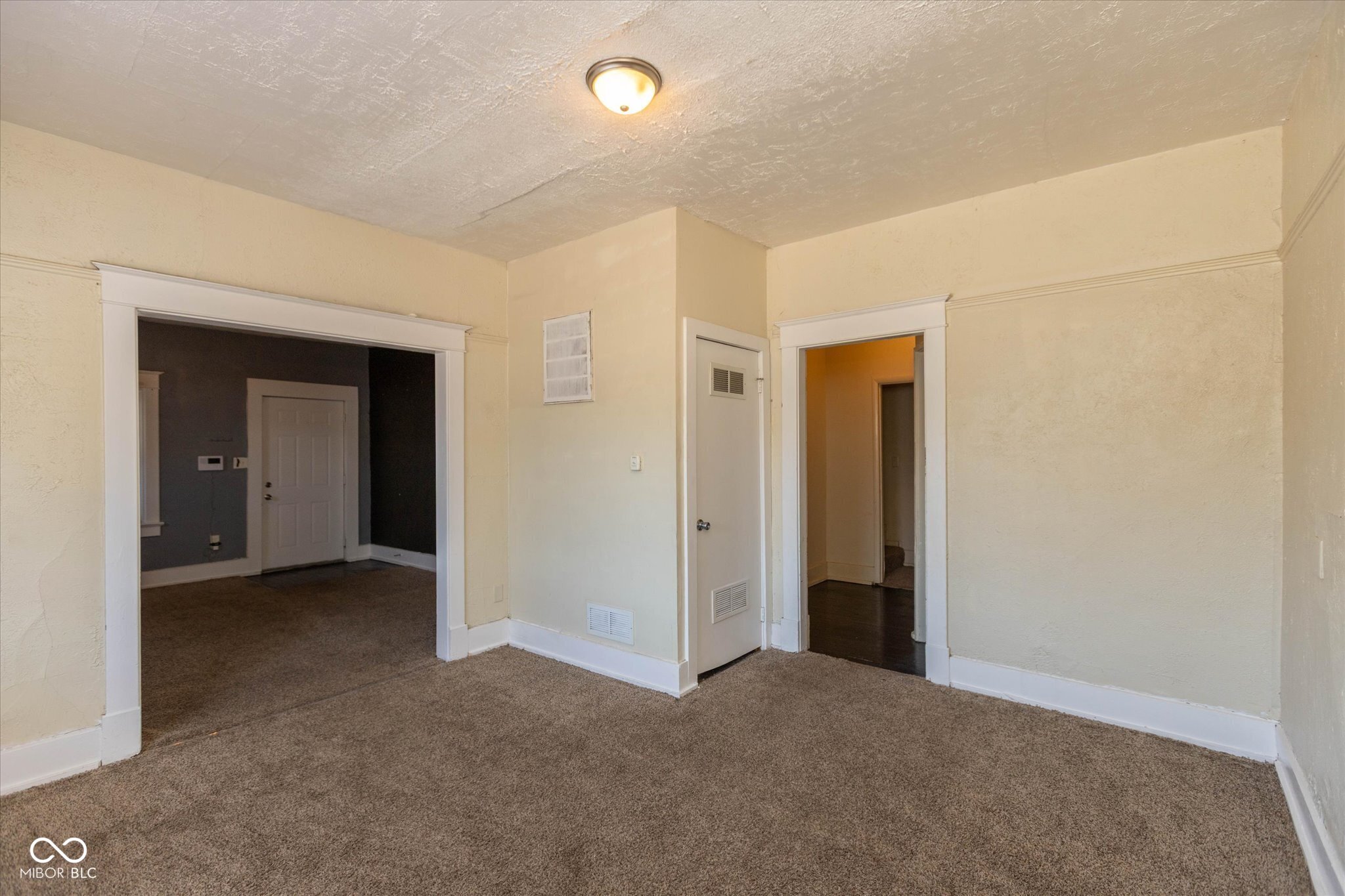 1701 East Kelly Street Indianapolis, IN 46203 - Photo 9 of 26