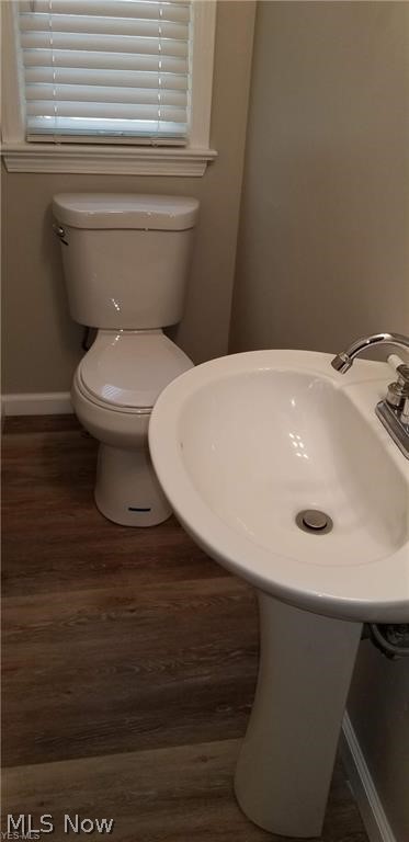 4303 Elmwood Road Cleveland, OH 44121 - Photo 20 of 35