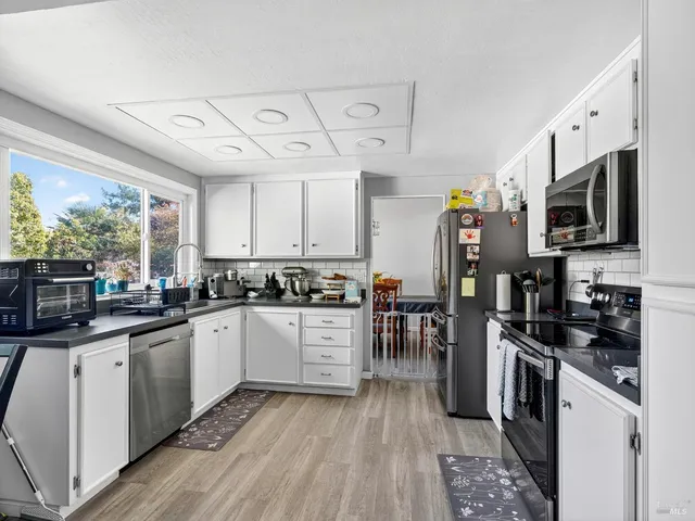 $924,950 | 4406 Hedge Court, Rohnert Park, CA 94928