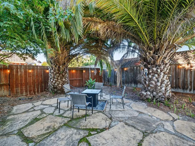 $924,950 | 4406 Hedge Court, Rohnert Park, CA 94928