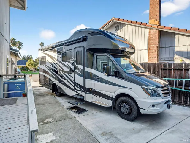 $924,950 | 4406 Hedge Court, Rohnert Park, CA 94928