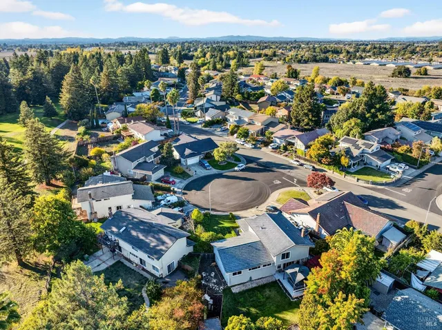 $924,950 | 4406 Hedge Court, Rohnert Park, CA 94928