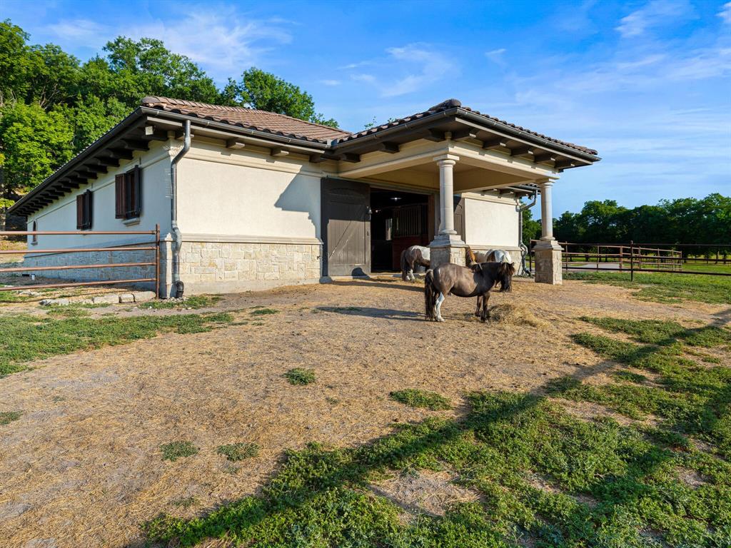 2115 Paradise Rnch Trail McKinney, TX 75071 - Photo 33 of 40 Exterior of the Horse Stable