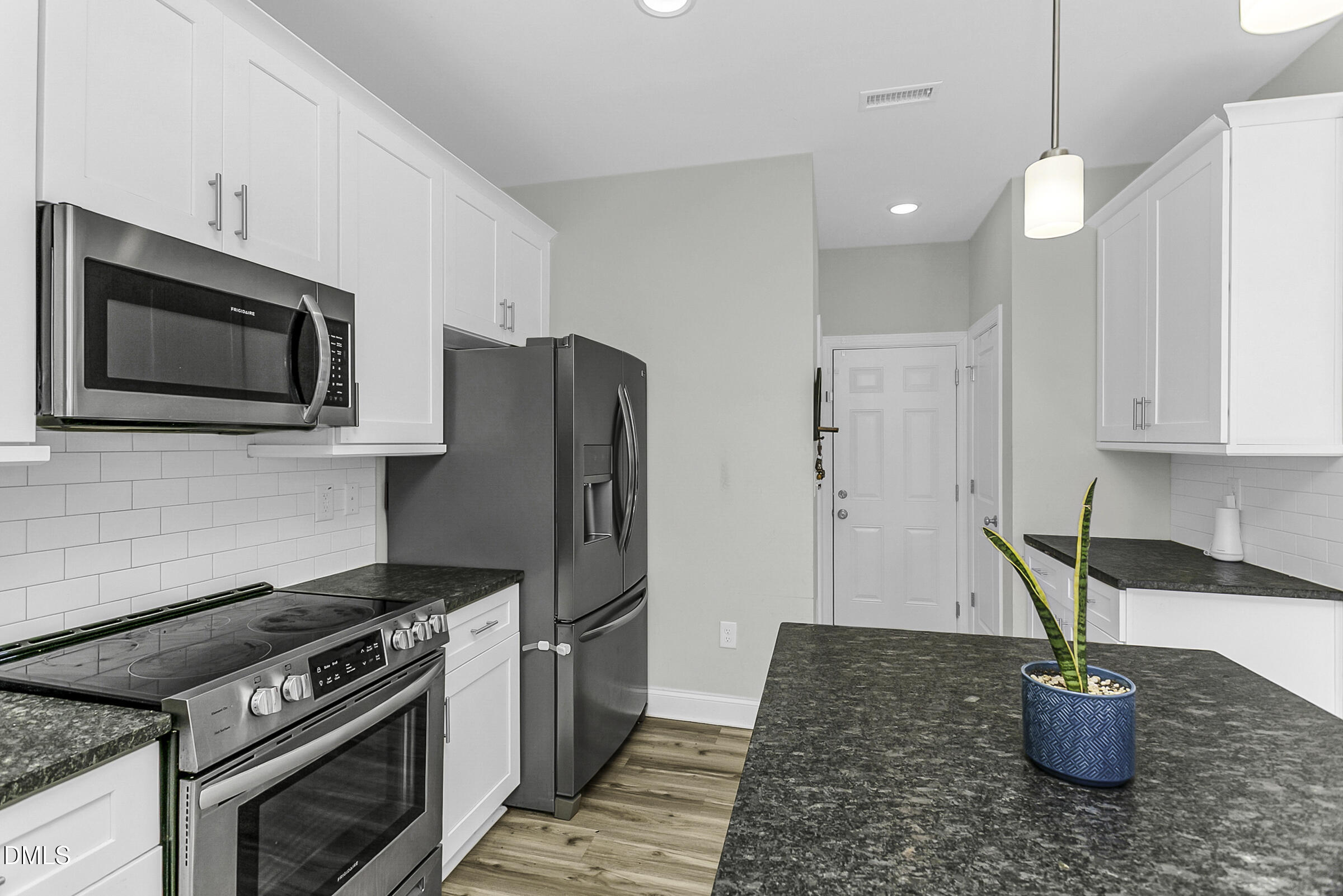 5216 Goshawk Lane Graham, NC 27253 - Photo 9 of 24