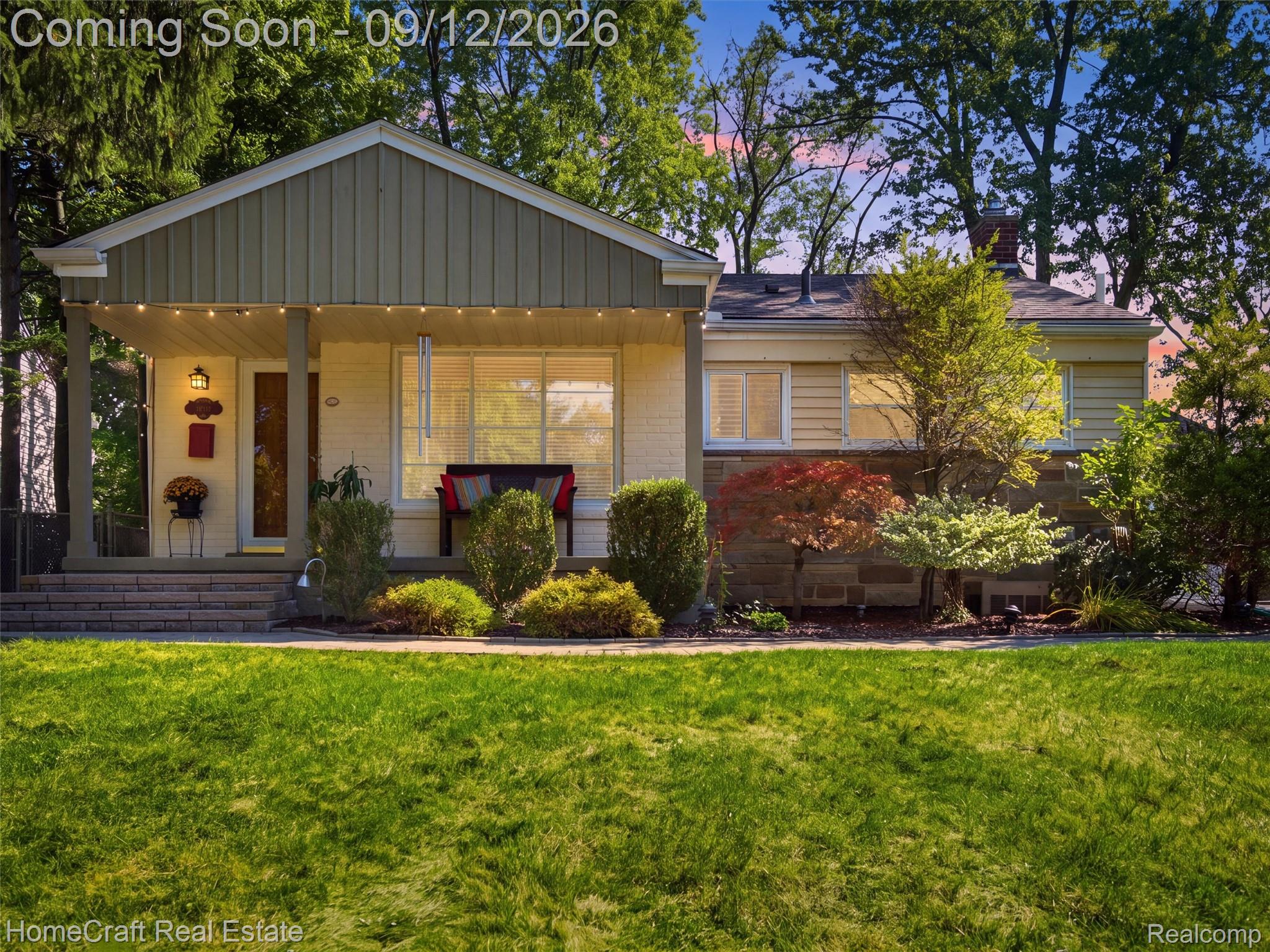 4139 Samoset Road Royal Oak, MI 48073 - Photo 1 of 34 01-DSC03532_twilight_aabe2364.jpg