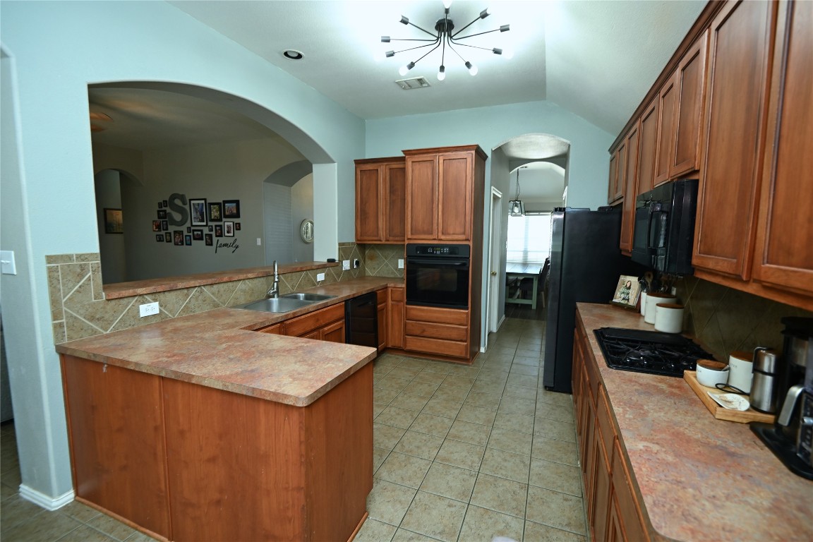 20609 Kearney Hill Road Pflugerville, TX 78660 - Photo 5 of 22