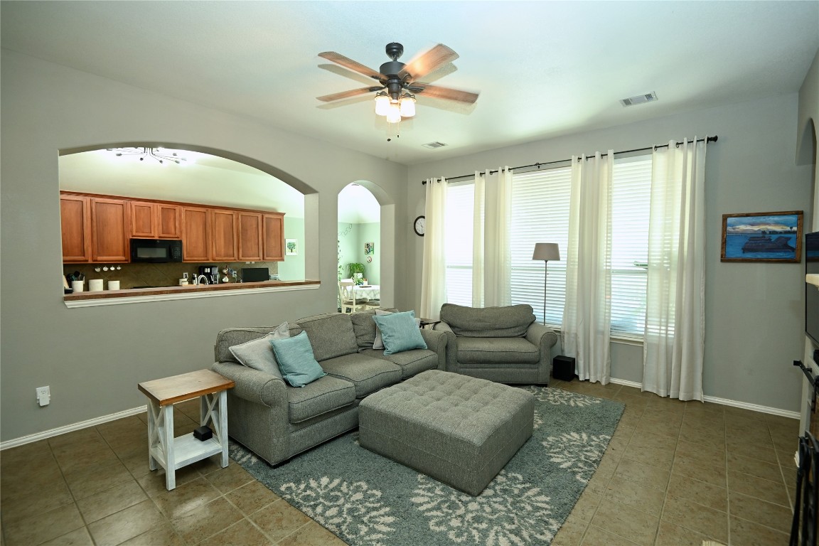 20609 Kearney Hill Road Pflugerville, TX 78660 - Photo 8 of 22