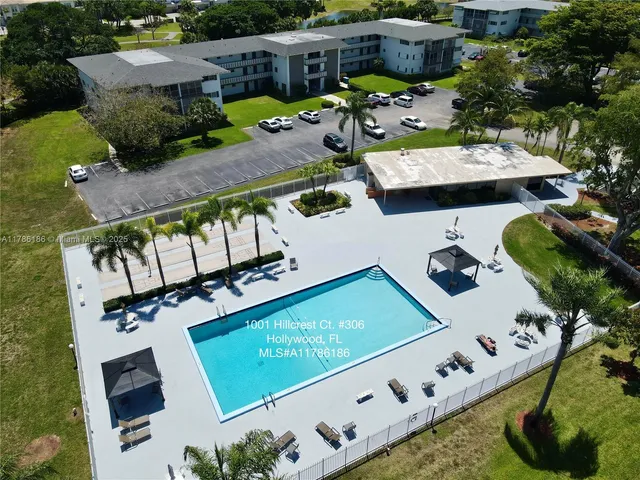 $255,000 | 1001 Hillcrest Court, Unit 306, Hollywood, FL 33021
